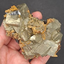 Besondere Stufe Pyrit, Siderit, Sphalerit, ca 8x5x4 cm, Trepca #54