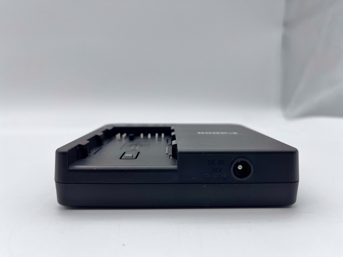 Canon CG-A20 Battery Charger for C200 & C200B 2416C002 for Canon CG-A20 Battery Charger for C200 & C200B 2416C002 for