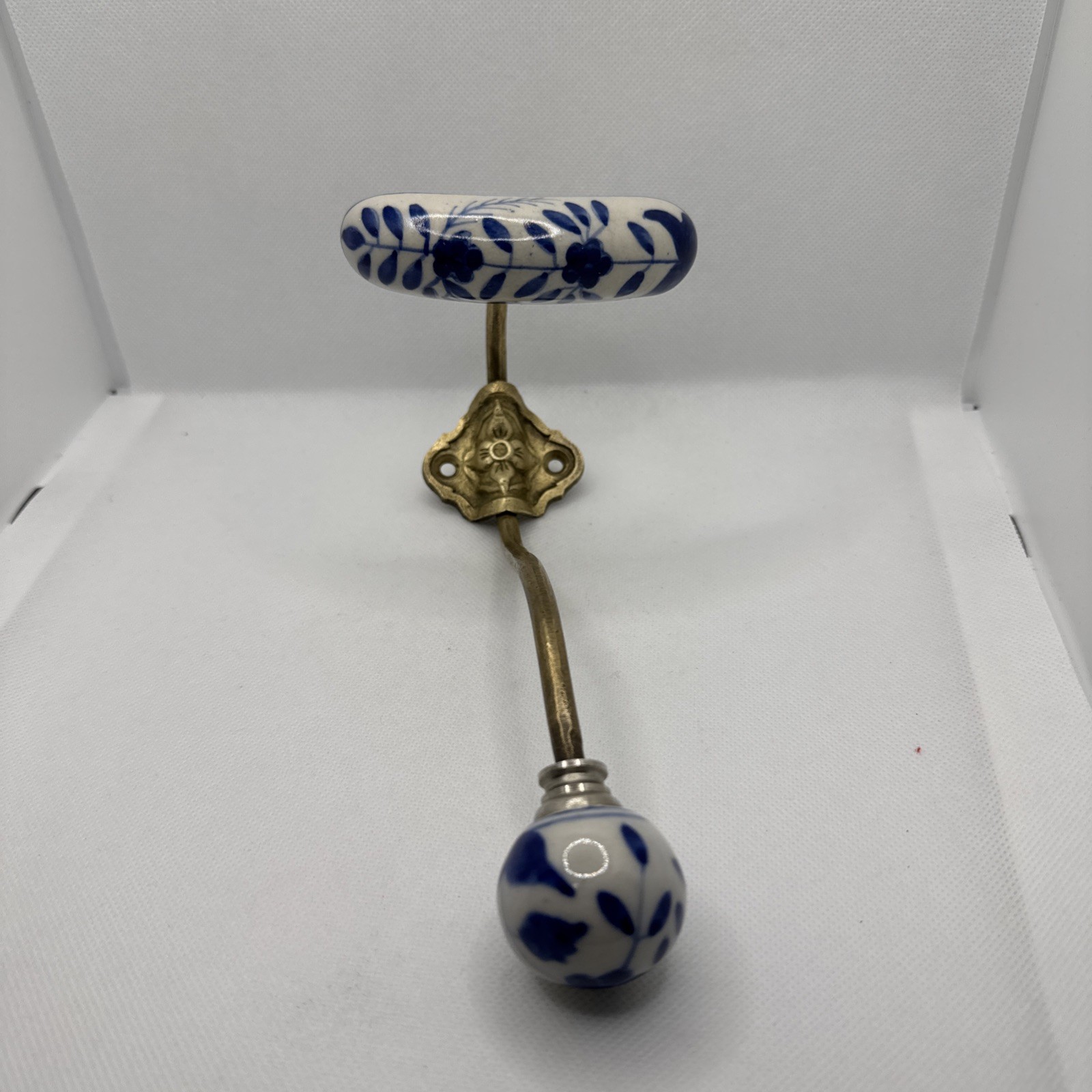 Vintage Brass and Delft Blue Porcelain Coat & Hat Wall Hanger Hook 8