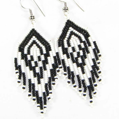 BLACK WHITE SEED BEADED MEDICINE MEN'S EYE BEAD WORK EARRINGS JEWELRY E19/3