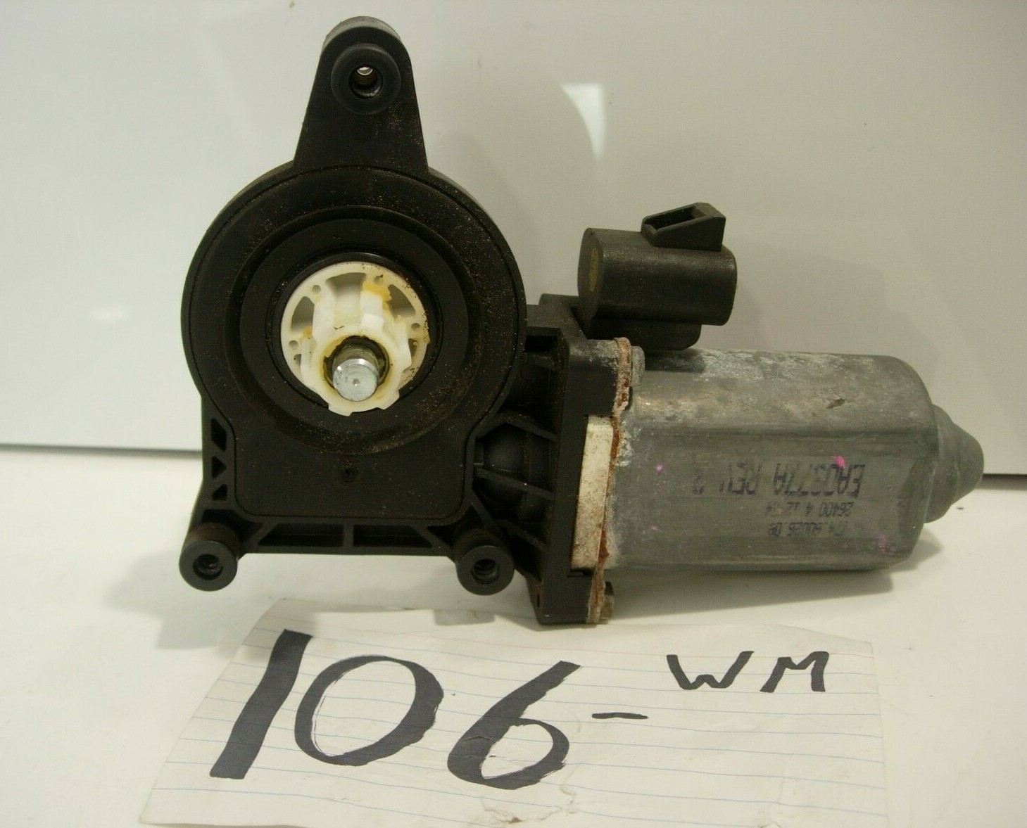 02 03 04 05 06 Yukon XL REAR Driver Side Window MOTOR #106-wm