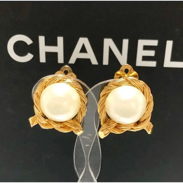 Chanel earrings pearl ribbon gold plated vintage 2.2 cm wide x 2.3 cm high | eBay