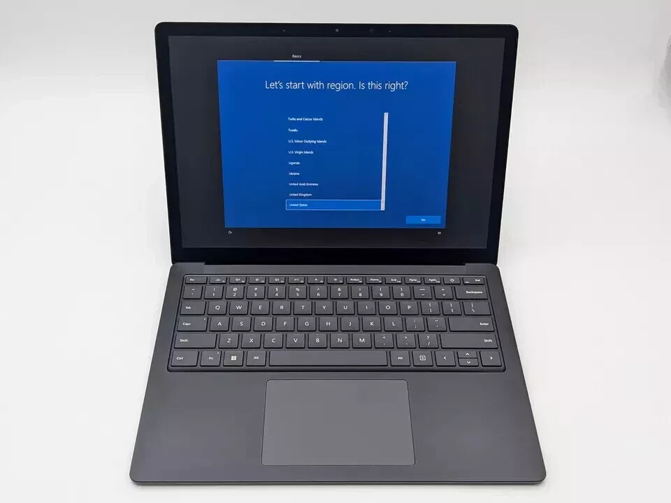 Microsoft Surface Laptop 4 i7-1185G7 16GB/32GB RAM 256GB/512GB/1TB Microsoft Surface Laptop 4 i7-1185G7 16GB/32GB RAM 256GB/512GB/1TB