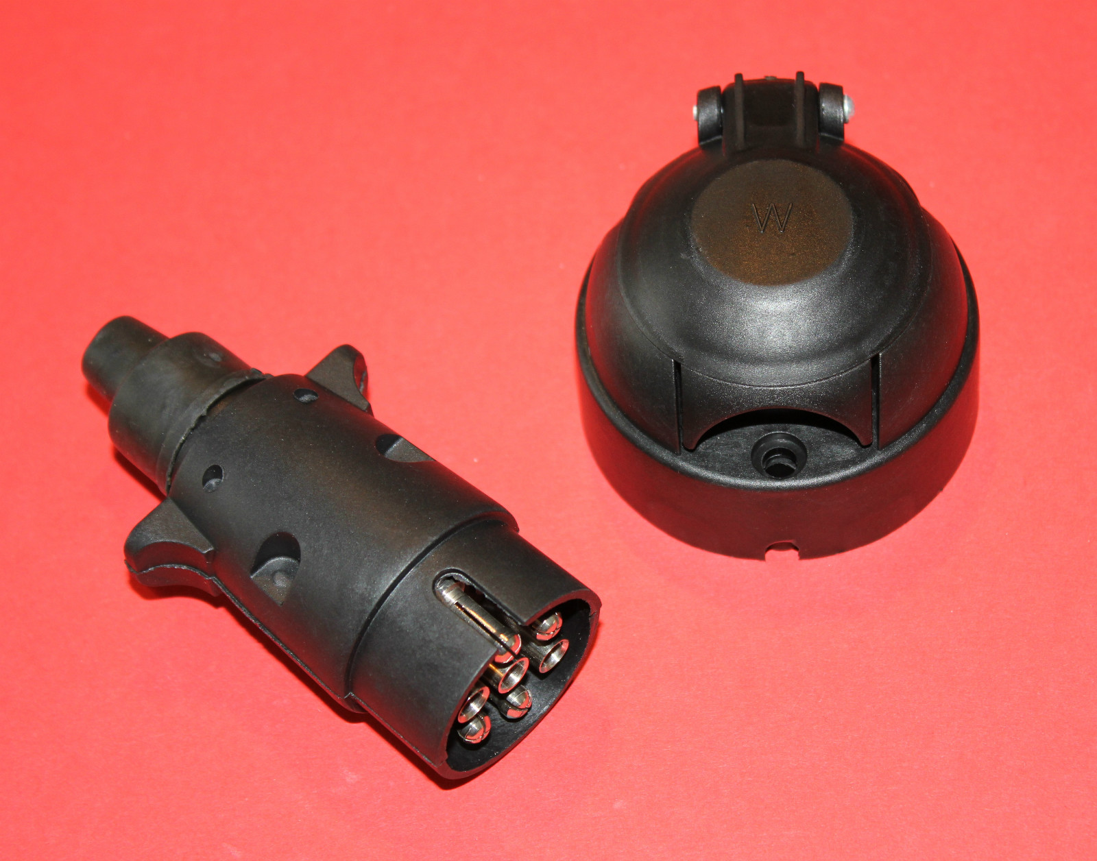 7 Pin/Pole Trailer Electric Socket & Plug in Black Plastic Tow Bar Wiring ""NEW""