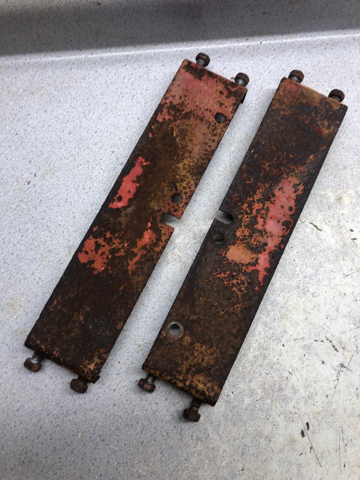 Опорные пластины для аккумулятора трактора Wheel Horse D-160 - Изображение 3 из 3