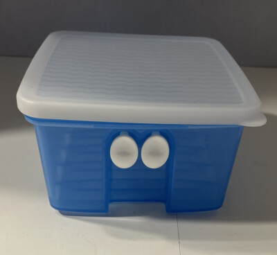 Tupperware Fridge Smart Vented Square Container Blue 3994A-1  w/Lid 3994A-2
