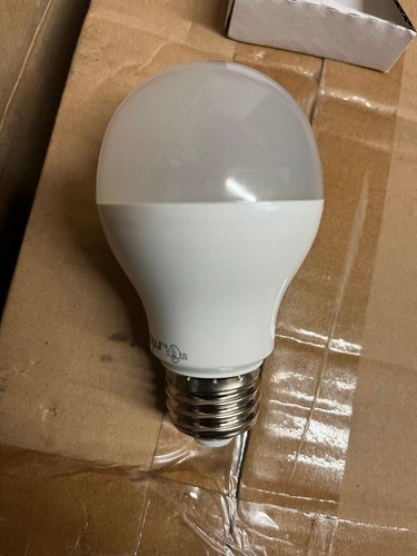 LIFEBULB 6W/120V LBA19F45027KND1 LED A19 FROSTED 450LM WW 2700K PK 4 - Picture 3 of 5
