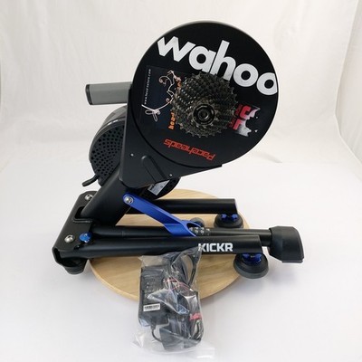 Wahoo KICKR Smart Trainer V5 (2022) - Fahrrad Indoor Home Trainer - geprüft  