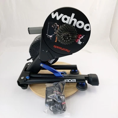 Wahoo KICKR Smart Trainer V5 (2022) - Fahrrad Indoor Home Trainer - geprüft ✅ - Bild 1 von 4