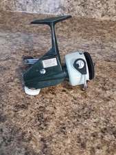 Vintage Zebco Cardinal 4 Spinning Fishing Reel