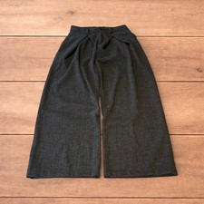 Vintage style baggy wide leg tailored wool pleated trousers in grey. Size M.
