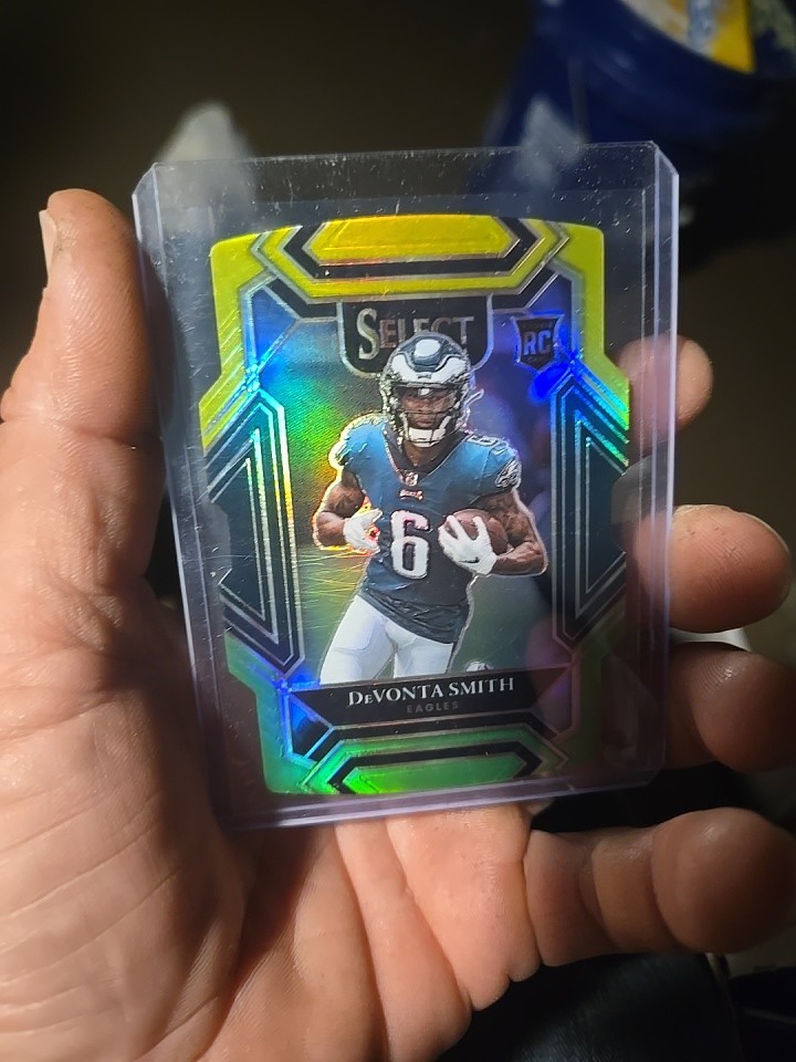 2021 Panini Select DIE CUT CLUB Level DeVonta Smith RC Yellow & Green Prizm Card