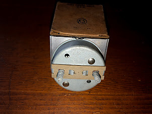 NOS 1949-1950 Kaiser Oil Pressure Gauge Dash Unit - Picture 6 of 6