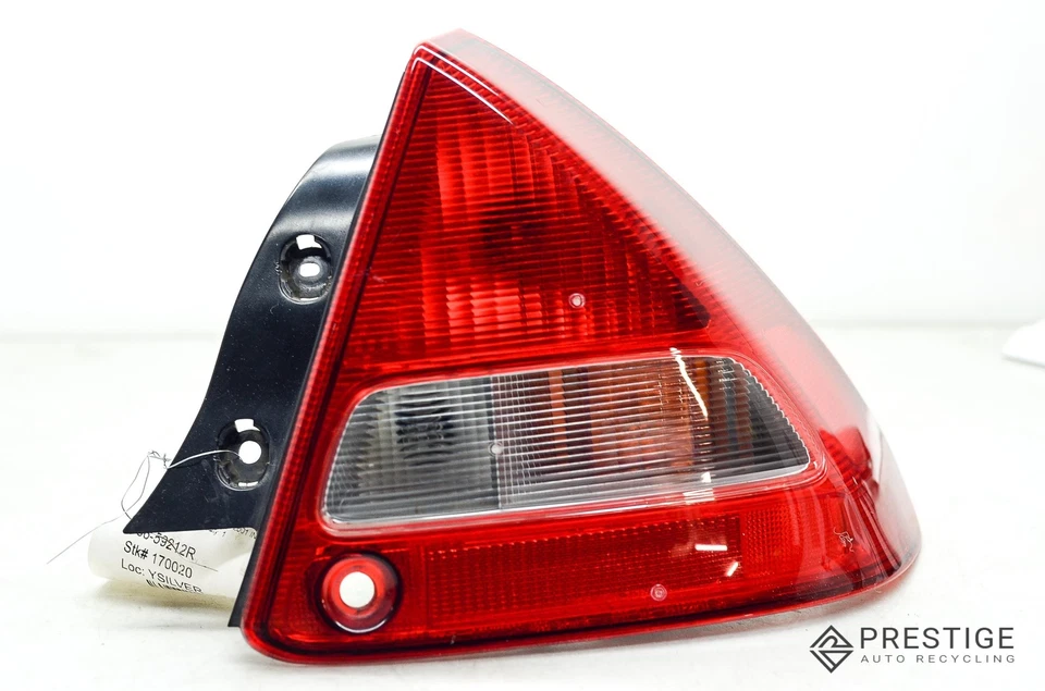 2000-2006 HONDA INSIGHT RIGHT/PASSENGER TAIL LAMP OEM - Изображение 2 из 4