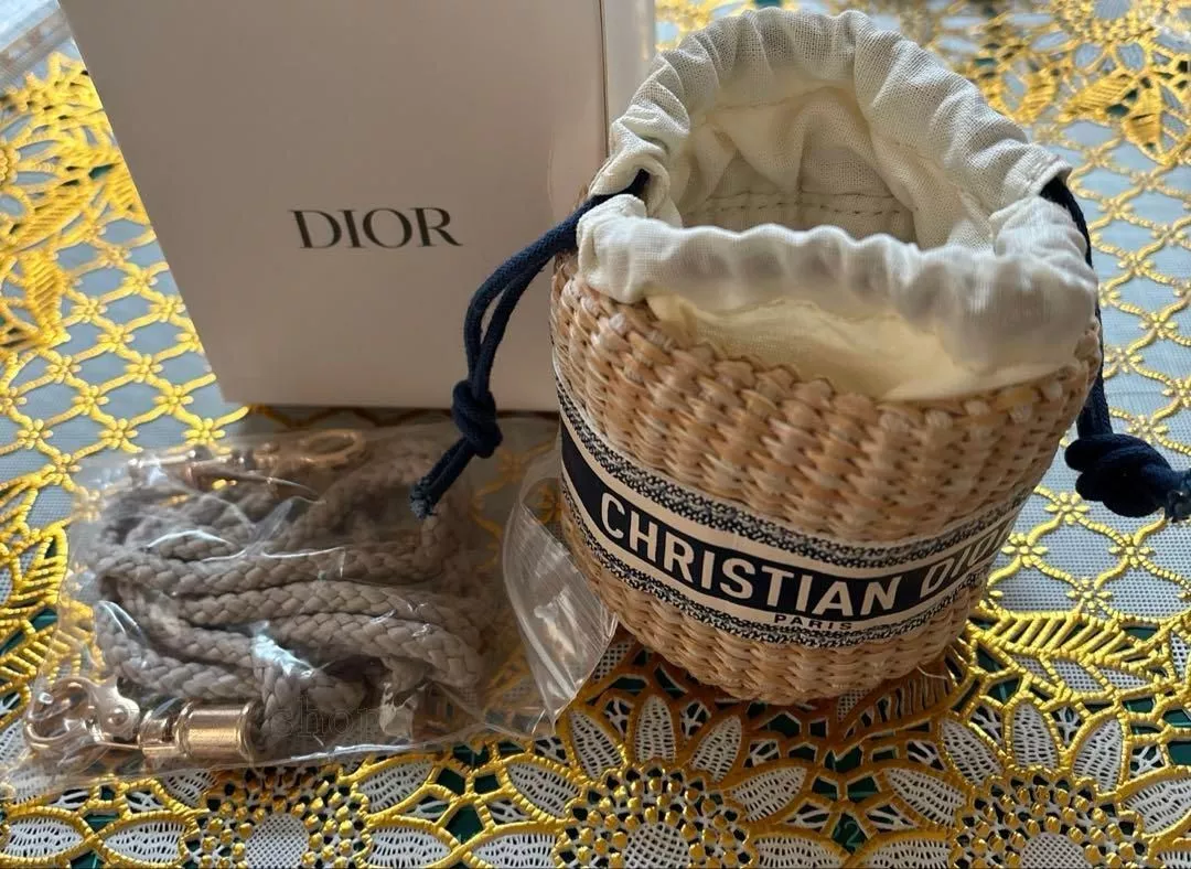 Mini sac bandoulière Christian Dior pochette paille boîte limitée nouveauté 