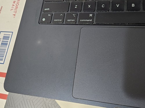 Apple MacBook Air 2023 15" Laptop 256GB M2 8GB RAM *COSMETIC ISSUES* APPLE CARE+ - Afbeelding 7 van 15