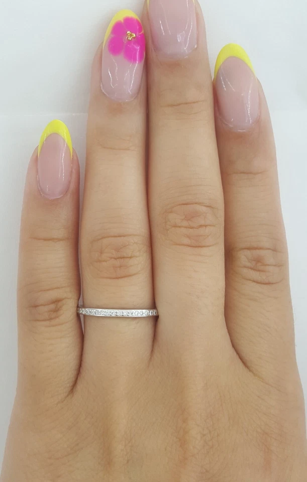 Anillo de boda de eternidad de diamantes Ritani 0,25 quilates de paladio Foto 2 de 4