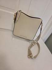 Marc Jacobs Drifter Swing Pack Crossbody Leather Bag Marshmallow Off White