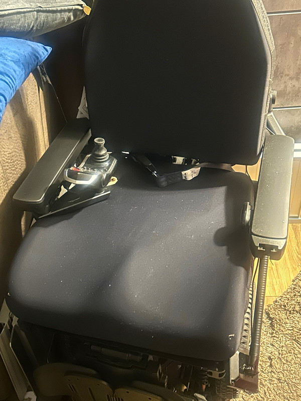 Quantum Edge 3 iLevel Power Wheelchair w/ Joystick, Purple/Black