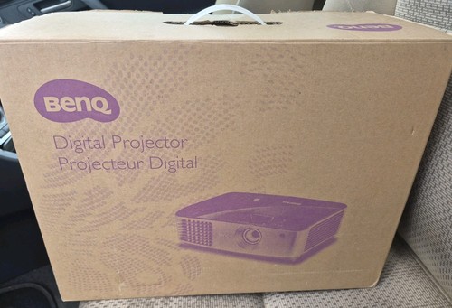 Benq MX722 Projector TESTED WORKING GOOD IMAGE 2694 HOURS HDMI VGA LAN VIDEO