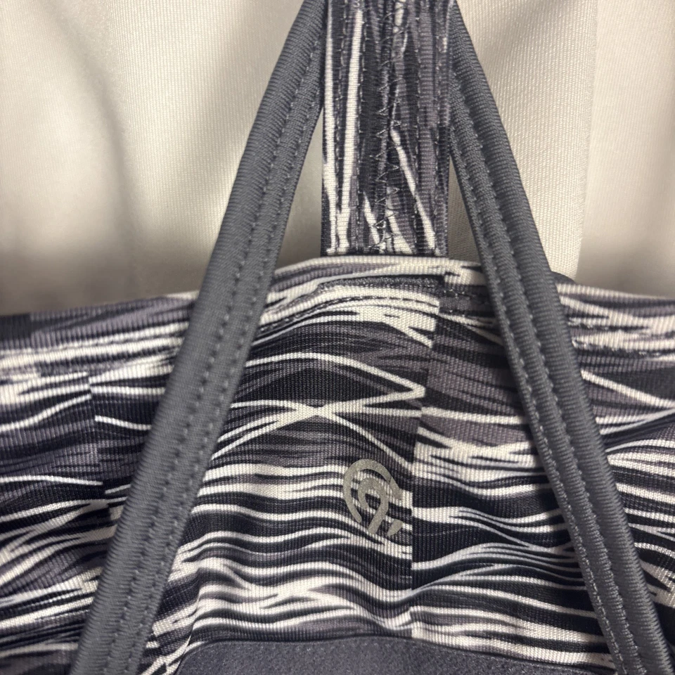 Sujetador deportivo estampado C9 By Champion talla M gris blanco Foto 3 de 4