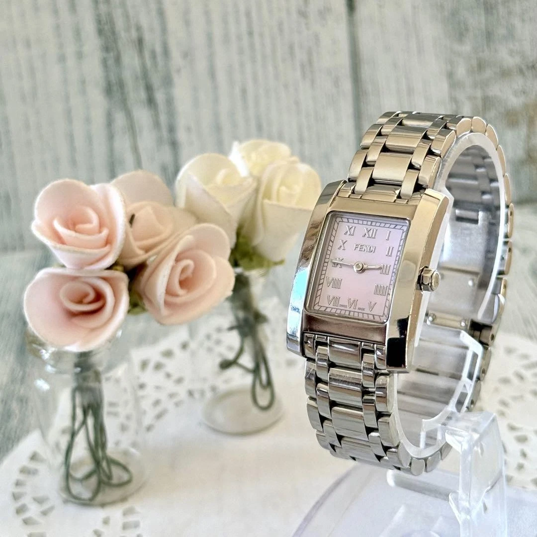 Orologio Fendi 7000L guscio rosa batteria sostituita pulito usatonale