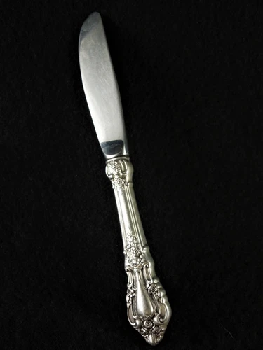 Lunt Eloquence Sterling Silver Butter Knife Beautiful Patina 40g 1of2 Knives EUC