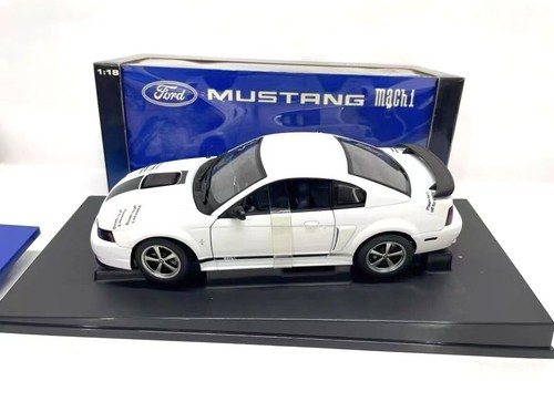 *SUPER RARE* Autoart 1/18 2003 Ford Mustang Mach I (Oxford White) - Picture 6 of 7