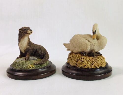 Figuras vintage de esculturas de cisne y nutria de artistas country de la década de 1990 - Imagen 1 de 7