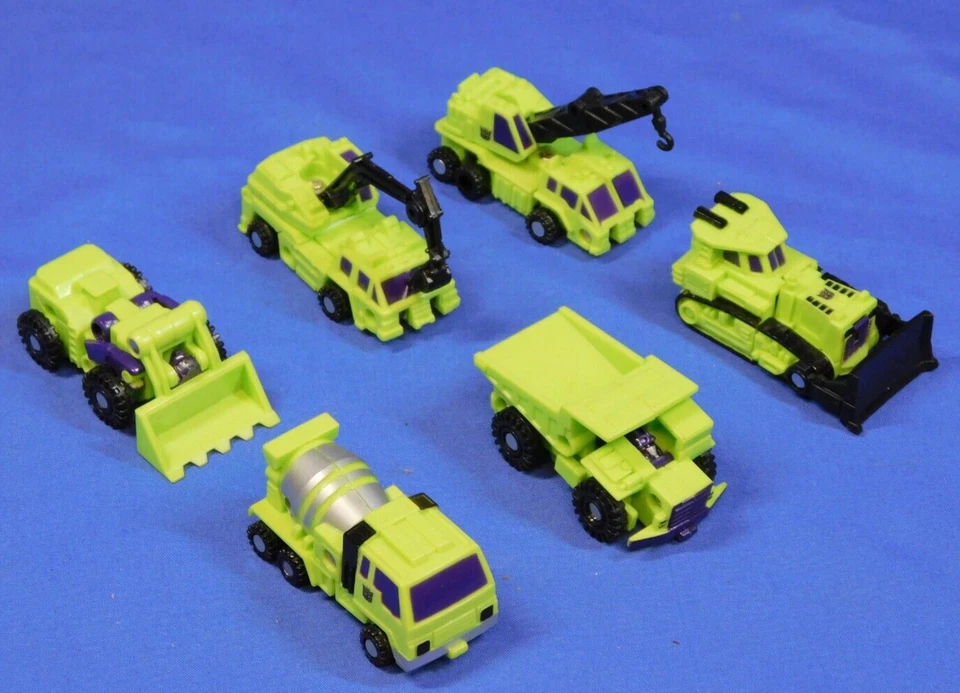 TRANSFORMERS G1 MICROMASTER DEVASTATOR UNIVERSE REISSUE COMPLETE SET OF 6 2004 - Image 4 of 4