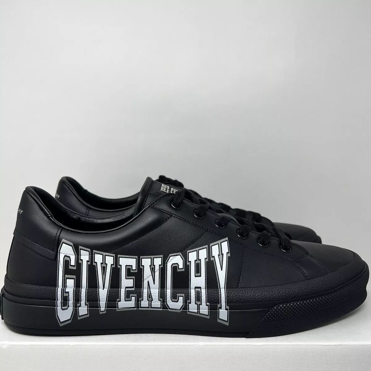 Givenchy Sneakers Men BH0002H0NX003 Leather 595€