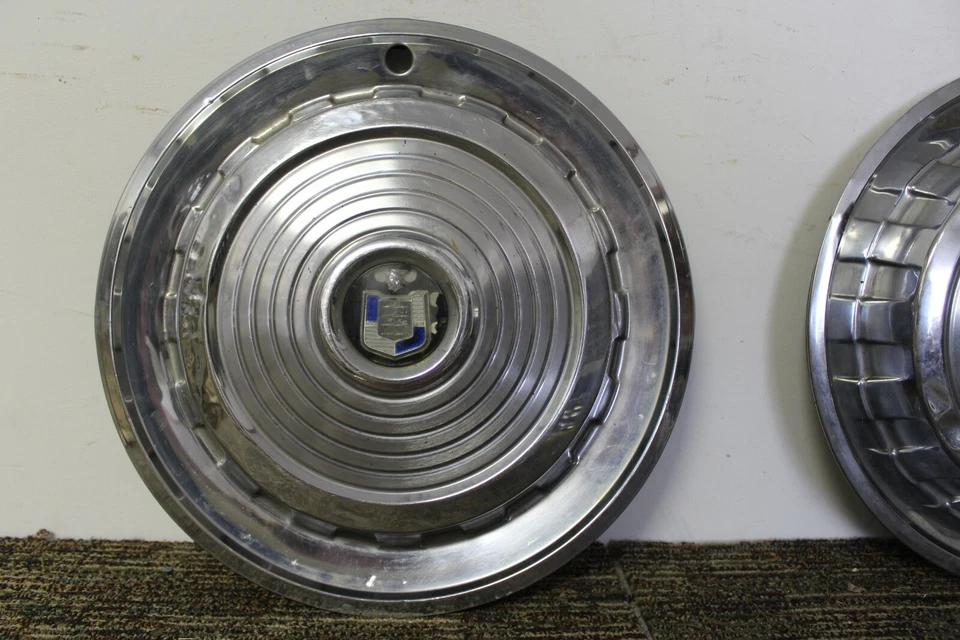 Juego de cubierta de rueda tapacubos Ford 14" 1957 Mercury Colony Park (W36) OEM Foto 4 de 4