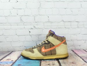 nike marrom e rosa
