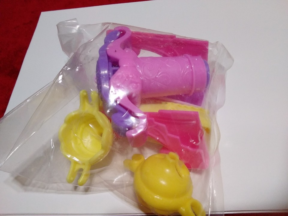 PlayDoh Disney Princess DesignaDress Boutique Replacement Parts