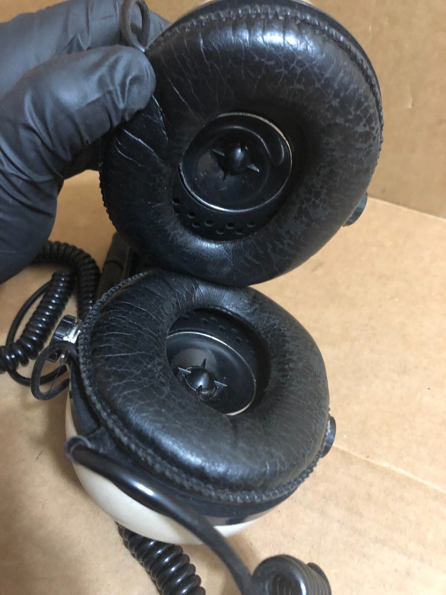 Pioneer SE-50 Stereo Headphones 2 Way With Case Vintage Made Pioneer SE-50 Stereo Headphones 2 Way With Case Vintage Made