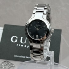 Battery Gucci 8900L Ladies Watch With Silver Frame