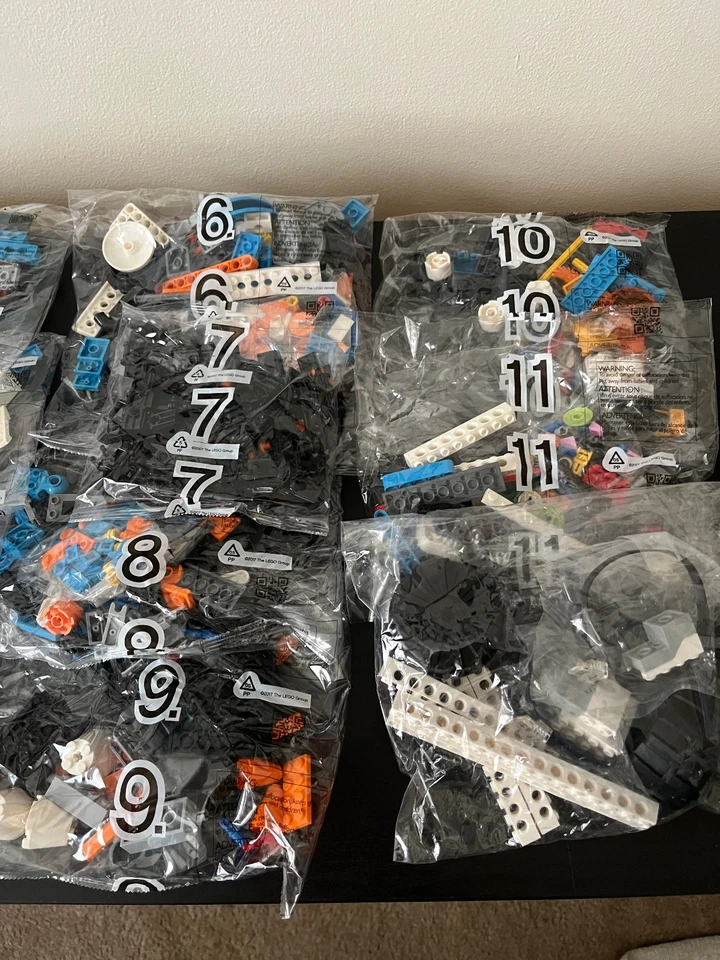 LEGO Boost: Creative Toolbox (17101) - OPEN BOX WITH SEALED BAGS - Image 3 of 4