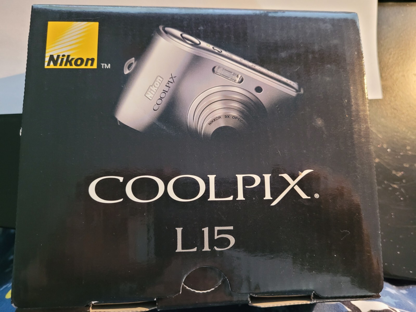 Nikon COOLPIX L15 8.0MP Digital Pocket Camera 2.8 LCD 3X Zoom NIB Extra