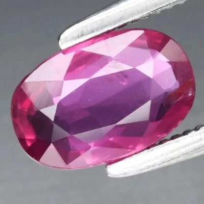 0,84 kt 7 x 4,5 mm ovaler unbeheizter rosa-roter Rubin Edelstein, Mosambik - Bild 1 von 4