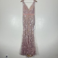 NWT Mac Duggal $698 Women's Size 6 Embroidered Floral Modified A-Line Gown 67481