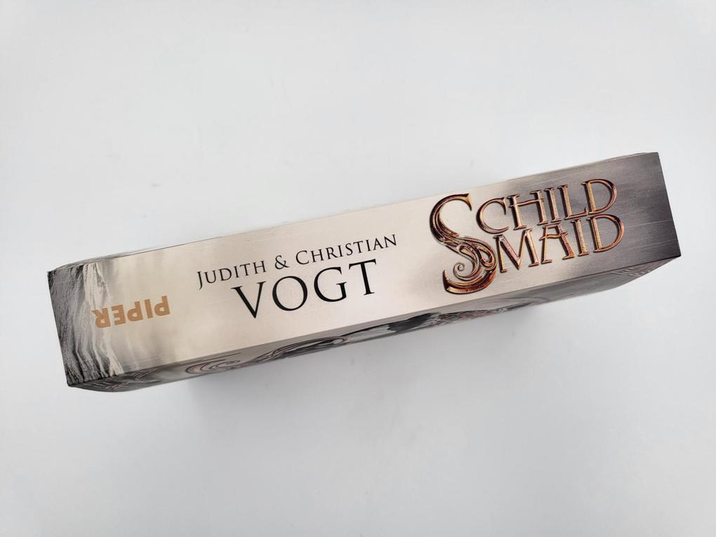 Thumbnail - Schildmaid | Judith C. Vogt, Christian Vogt | 2022 | Deutsch