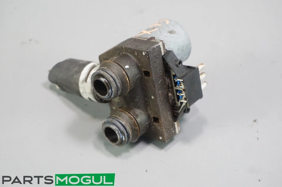 Chrysler Crossfire 2004-2008 calentador auxiliar núcleo bomba de agua OEM Foto 2 de 4