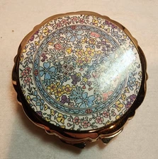 Vintage souvenir Floral Make-up Compact, Made in Japan