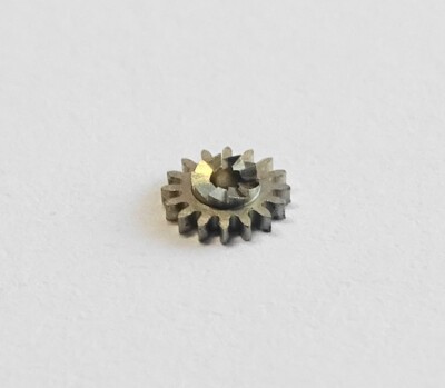 Pignon Remontoir Pour Montre LIP – Référence R558 – Neuf Sans étiquette