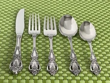Oneida MONTE CARLO Stainless Deluxe Glossy USA Flatware SMART CHOICE A84WU