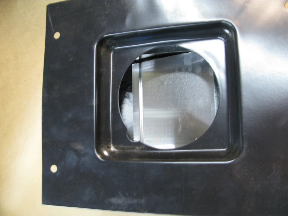 NUTONE 636 black roof cap. - Image 2 of 4