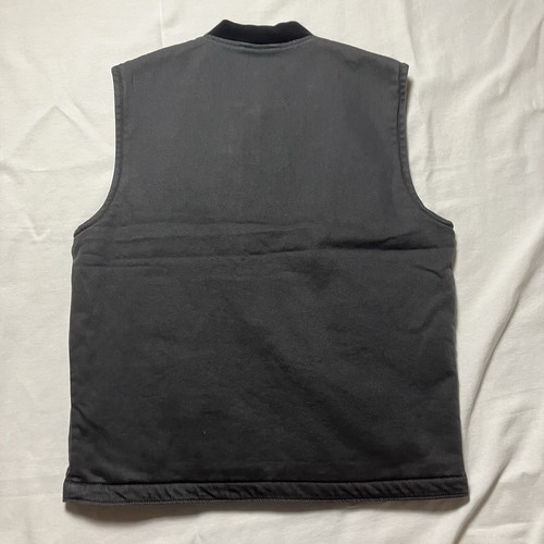 Hollister Grey Vest – Sleek, Warm, and Perfect for Any Occasions Medium Size - Picture 6 of 8