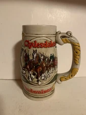 VINTAGE 1983 ANHEUSER BUSCH BUDWEISER CHRISTMAS CLYDESDALE STEINMUG