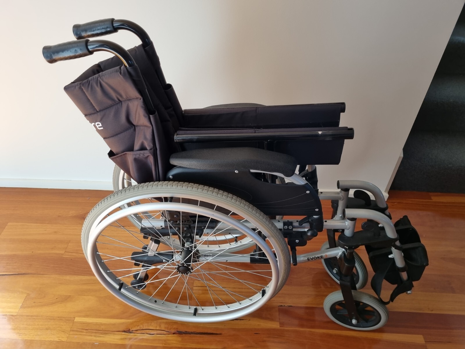 Aspire Evoke 2 Manual Folding Lightweight Wheelchair Mobility Aid EUC