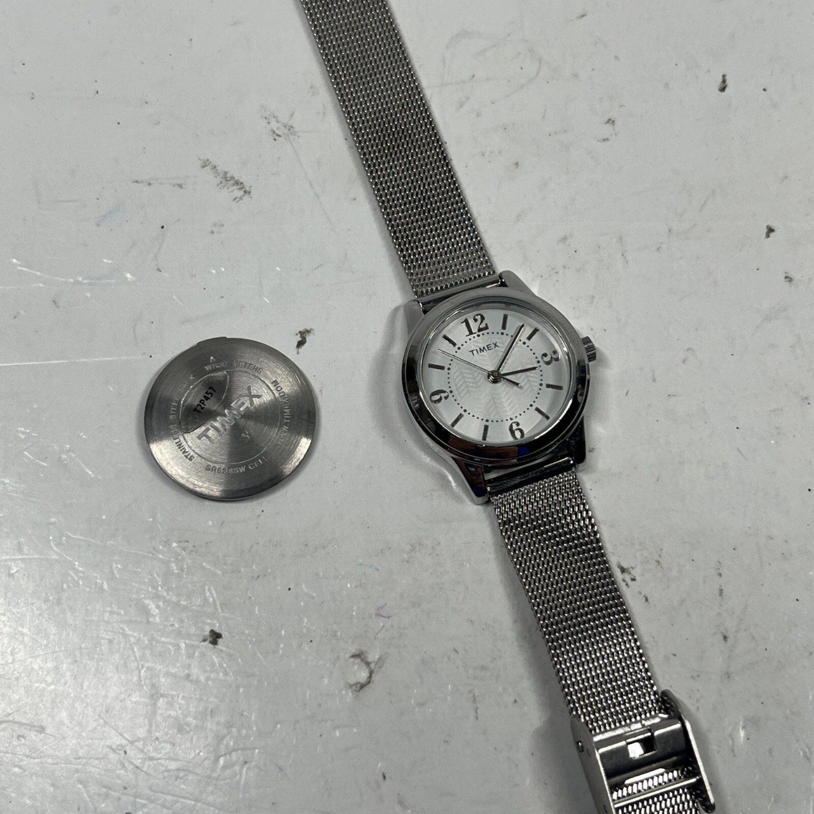 (BROKEN) TIMEX T2P457 Casey Dress Mesh Bracelet Women's Watch NEEDS Battery